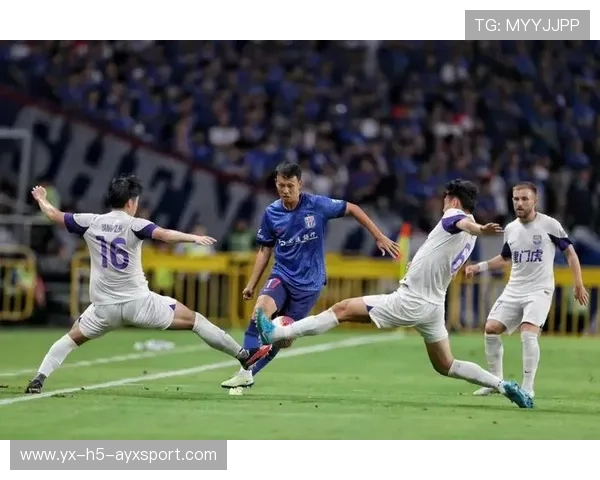 上海申花拉唐边路传中制造射门机会：边路进攻的魅力与品牌力