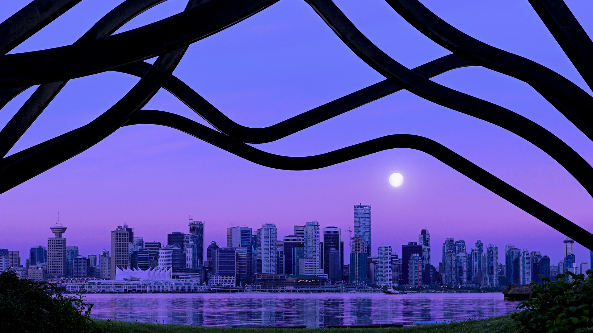 “宽板滑水:东三叉湖马鞍山赛场再度引领水上运动新风潮”