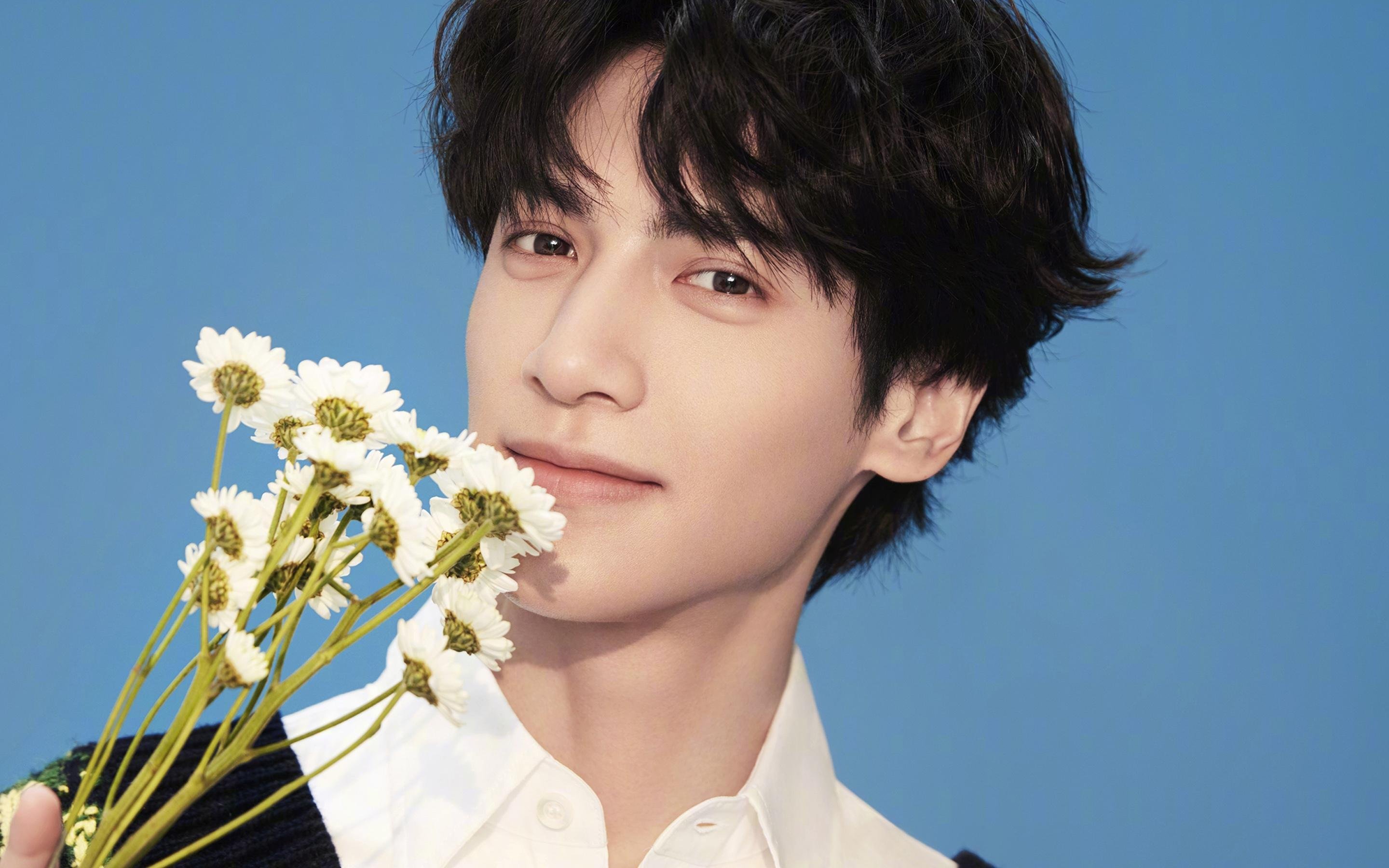 新晋球员发布成长纪录片真实呈现从校园到职业全过程,球员生涯